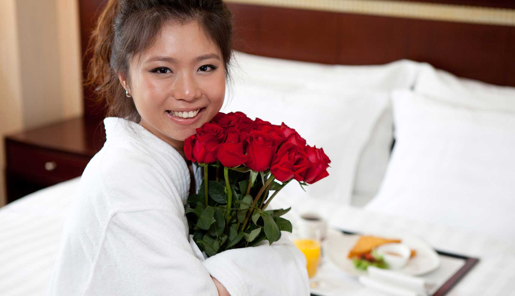 日本最励志的陪酒小姐，靠陪酒年入7.2亿，号称第一酒店小姐-搜狐大视野-搜狐新闻