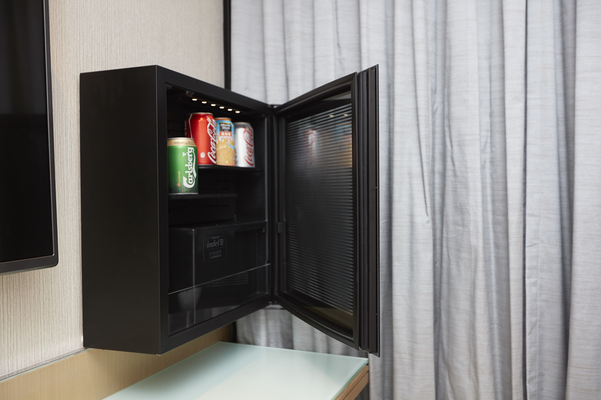 Free Mini Bar for All Guests